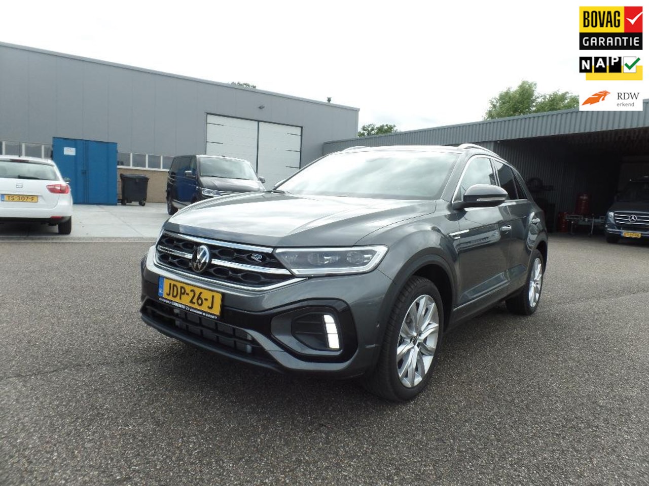 Volkswagen T-Roc - 1.5 TSI R-Line TREKHAAK OPTIE'S 2025 - AutoWereld.nl