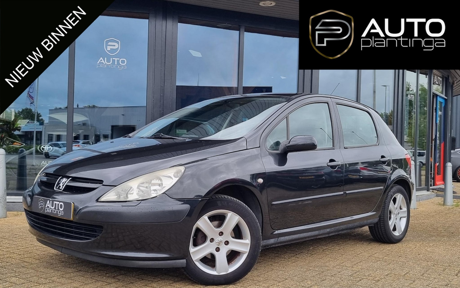 Peugeot 307 - 1.6-16V Gentry | Trekhaak | Stoelverwarming | Leer | APK tot 14-03-2026 | D-Riem vervangen - AutoWereld.nl