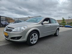 Opel Astra - 1.6 Cosmo............nette goede auto