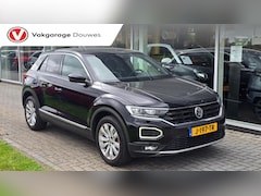 Volkswagen T-Roc - 1.5 TSI Sport Business R | Automaat | Stoelverwarming | Carplay | ACC | BTW