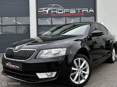 Skoda Octavia - 1.2 TSI Trekhaak Navi Cruise Clima Orig-NL Pdc