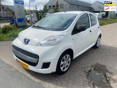 Peugeot 107 - 1.0-12V XR 5 Drs