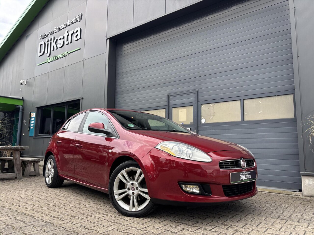 Fiat Bravo - 1.4 T-Jet Edizione Sport Airco/ Cruise Control/ Afneembare Trekhaak!
