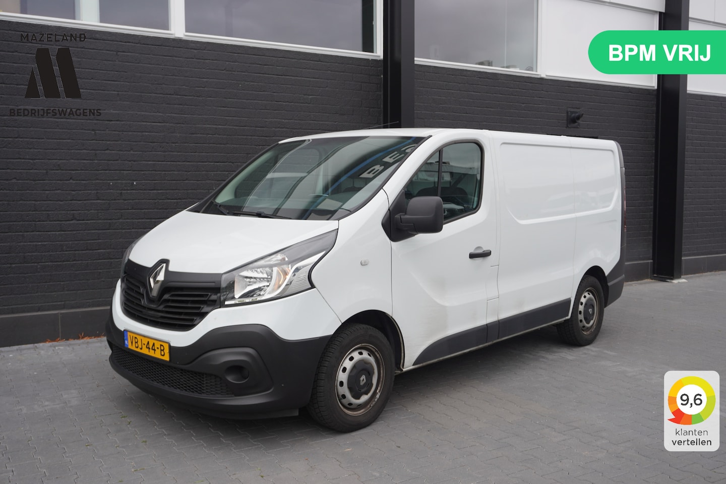 Renault Trafic - 1.6 dCi 125PK EURO 6 -  Airco -  Cruise - Trekhaak - €12.499,- Excl. - AutoWereld.nl