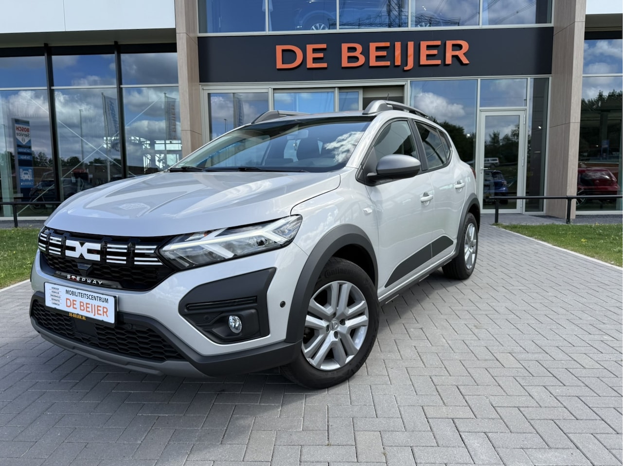 Dacia Sandero - 1.0 TCe 90 Automaat Carplay l Camera l Cruise - AutoWereld.nl