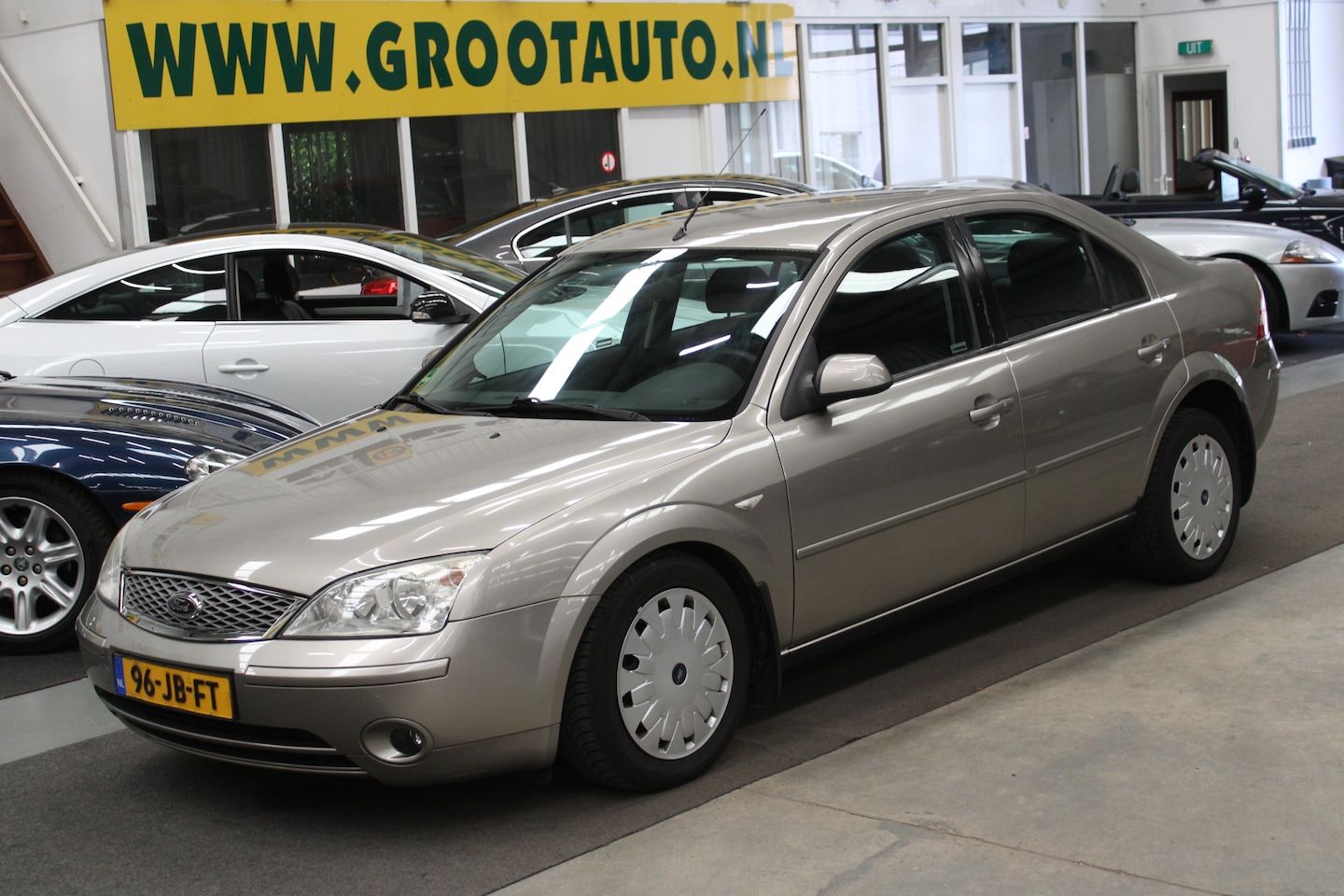 Ford Mondeo - 1.8-16V Cool Edition Airco, Trekhaak, Stuurbekrachtiging - AutoWereld.nl