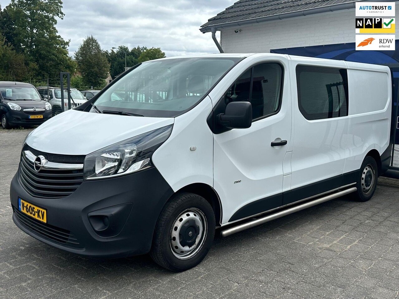 Opel Vivaro - 1.6 CDTI L2H1 DC Edition / AIRCO / CRUISE CONTROL / NAVIGATIE / NAP!! - AutoWereld.nl