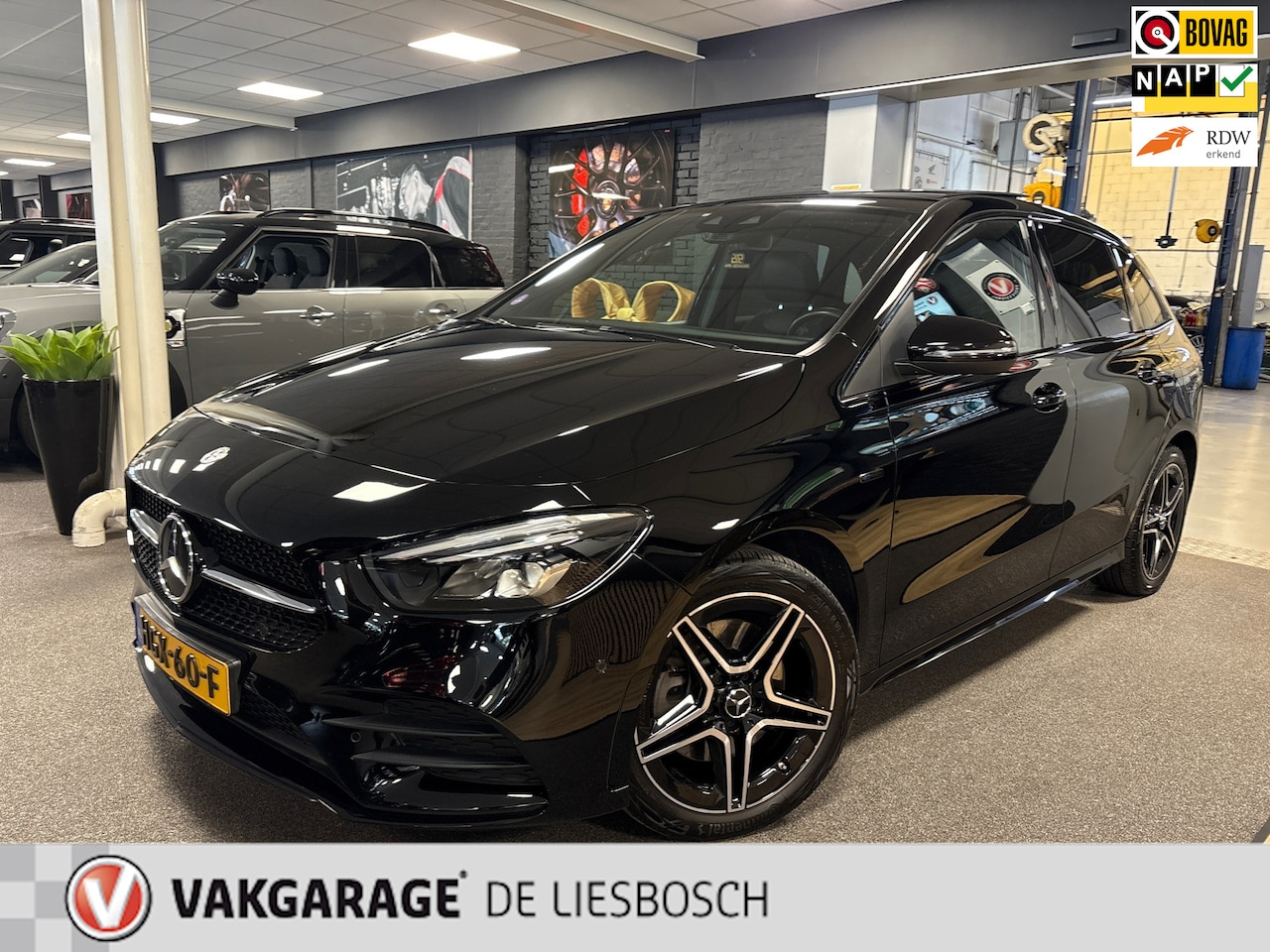 Mercedes-Benz B-klasse - 250 e Premium Plus/AMG/PANO/CAMERA/SFEER/NAVI/TREKHAAK - AutoWereld.nl