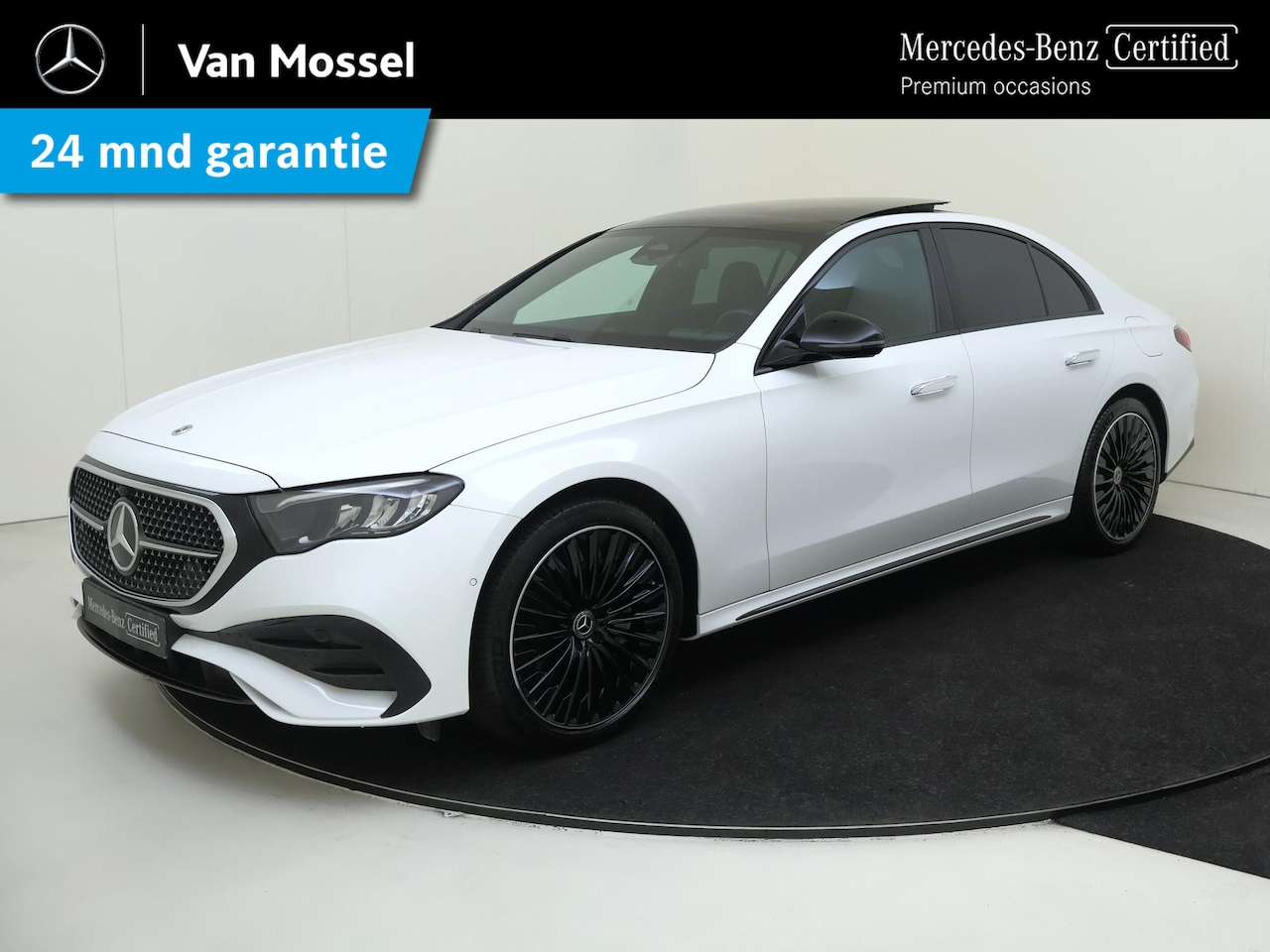 Mercedes-Benz E-klasse - 300e 4MATIC AMG-Line / Stoelverwarming / Achteruitrijcamera / Panorama-schuifdak / Supers- - AutoWereld.nl