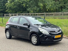 Hyundai i20 - 1.2i ActiveVersion Young /INRUILKOOPJE/