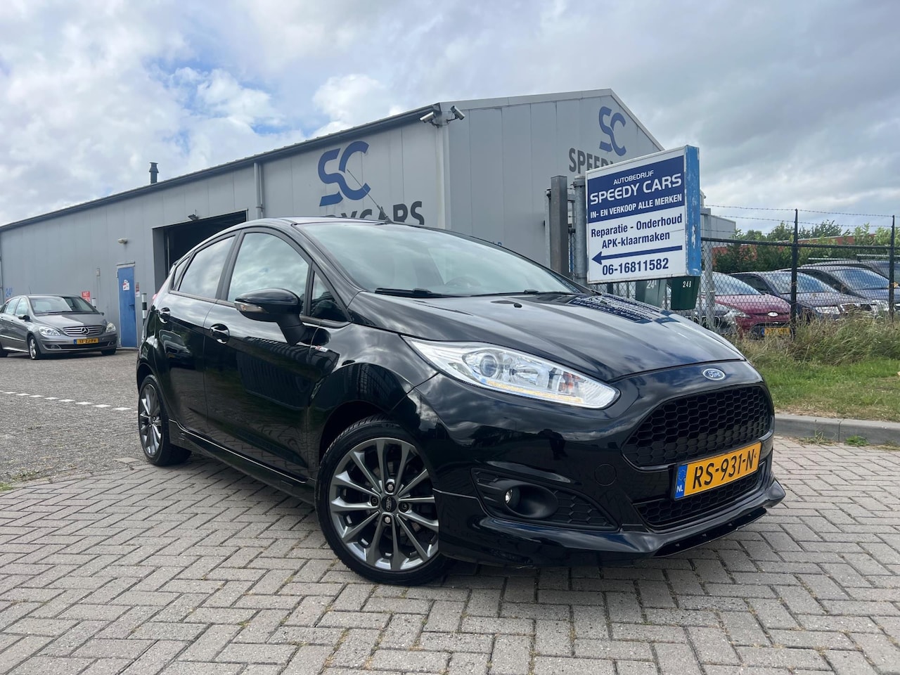 Ford Fiesta - 1.0 EcoBoost Titanium ST Line 2017 Stoelverwarming Navi 5DRS - AutoWereld.nl