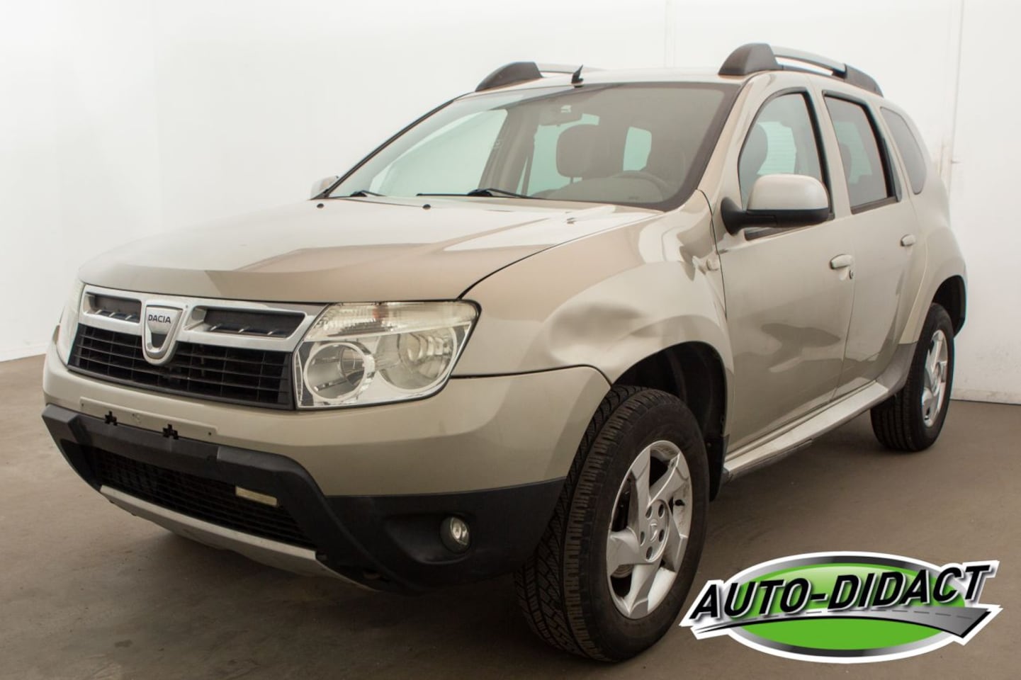 Dacia Duster - 1.6 Airco Leder - AutoWereld.nl