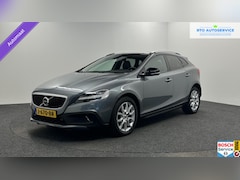 Volvo V40 Cross Country - 1.5 T3 Kinetic PANO CAMERA LEER NAVI
