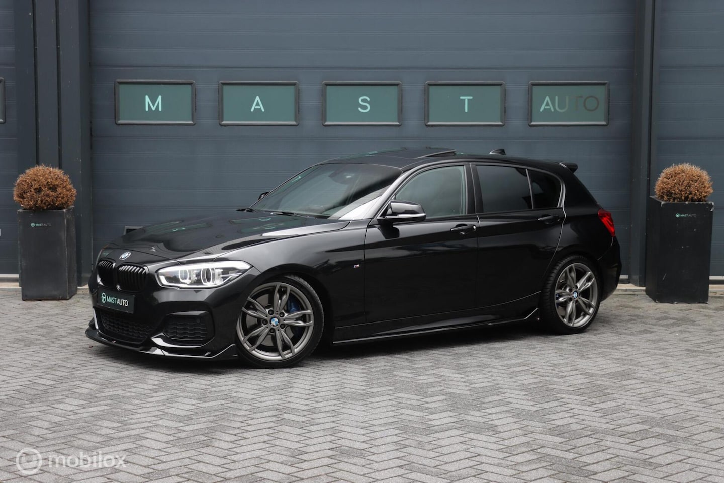 BMW 1-serie - M140i LCI M-Performance|Maxton|Pano|Leder|Remus| - AutoWereld.nl