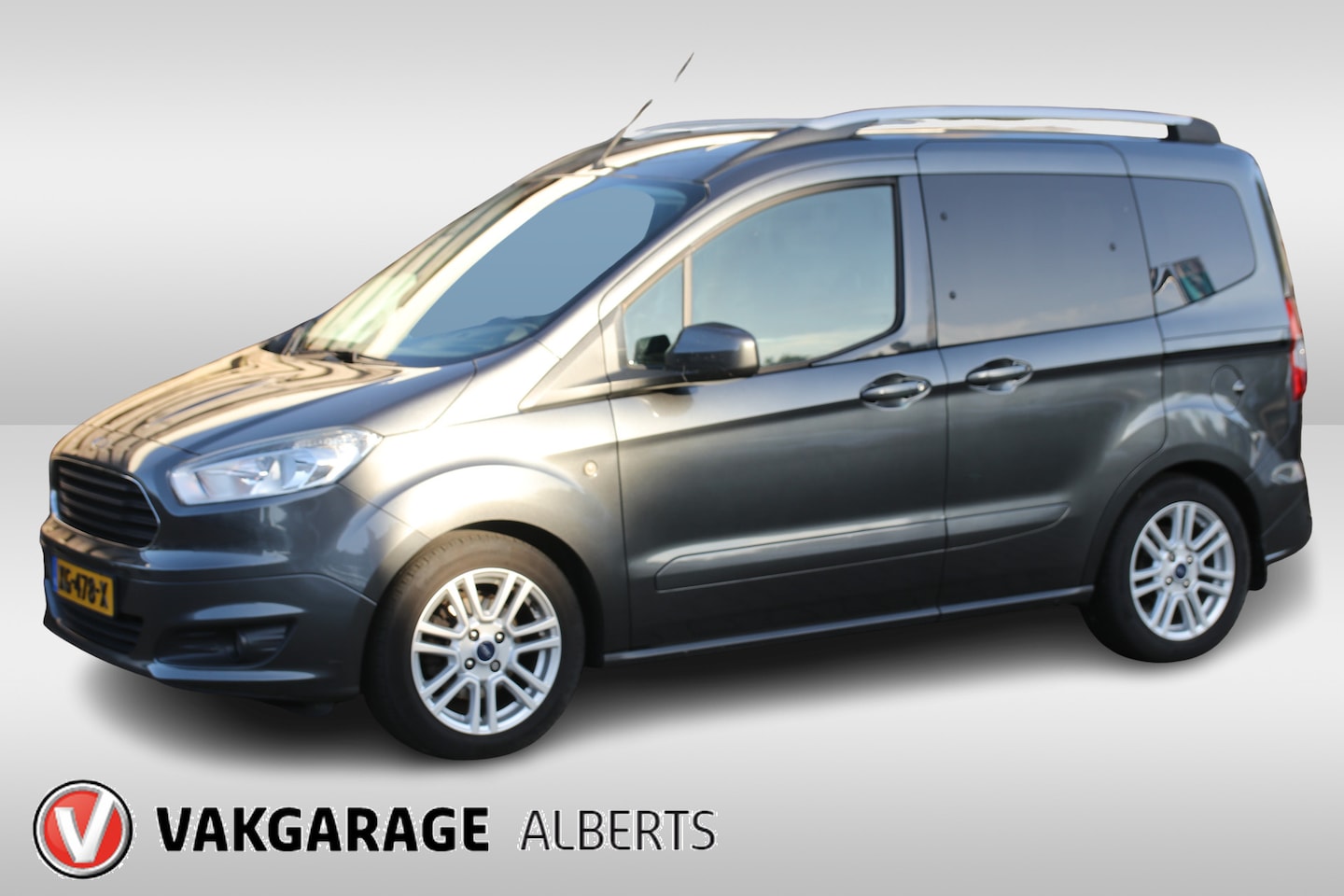 Ford Tourneo Courier - 1.0 Titanium / Climate / Cruise - AutoWereld.nl