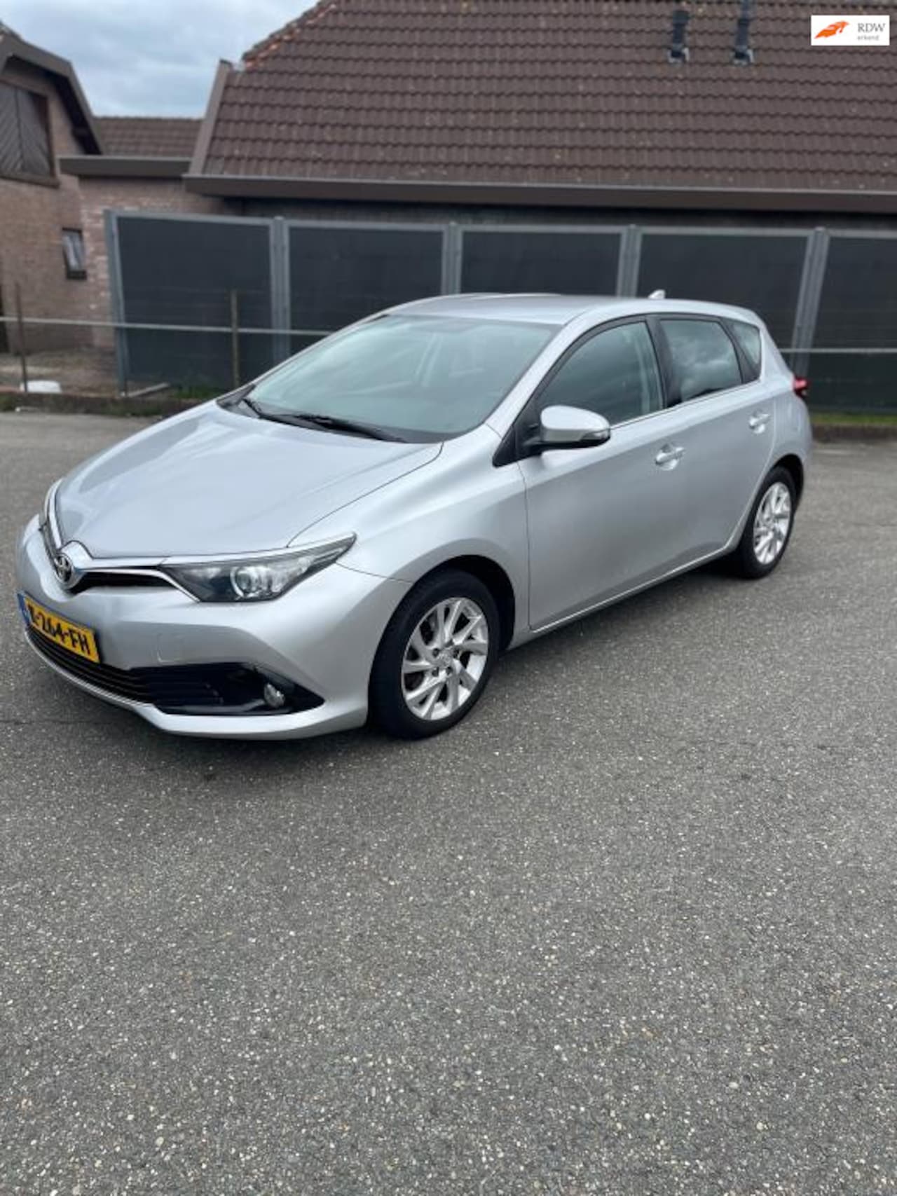Toyota Auris - Automaat, camera, sensoren, stoelverwarming - AutoWereld.nl