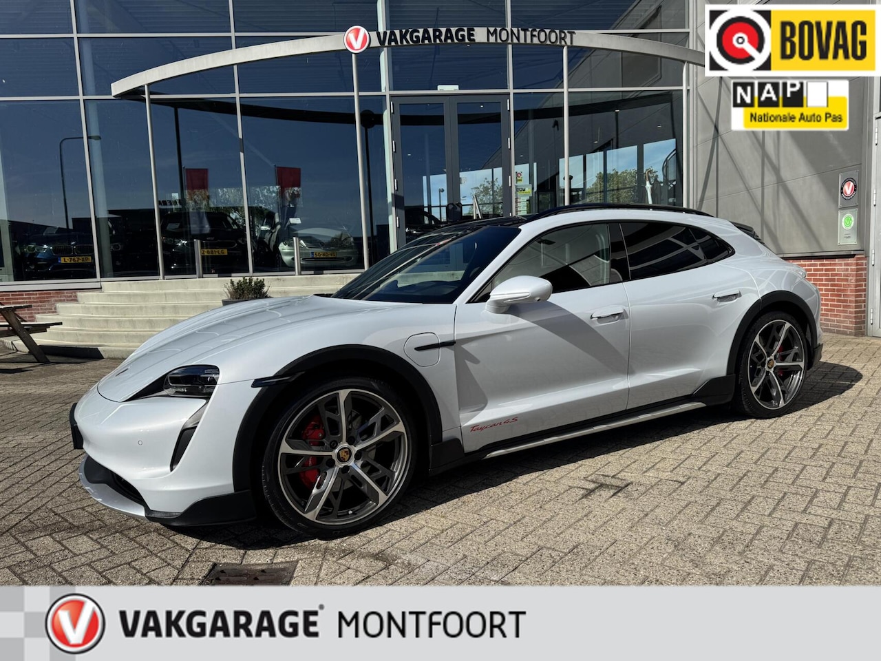 Porsche Taycan Cross Turismo - 4 S 93 kWh 572 PK|Btw Auto!|IJsgrijs Metallic|Bijrijder display|Head-up|Zeer exclusief: Le - AutoWereld.nl