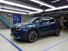 Alfa Romeo Junior - Elettrica Speciale 54 kWh | Vol-Leder | Massage | Techno Pack | Adaptive Cruise | Navigati