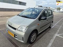 Daihatsu Cuore - 1.0-12V Nagano / NAP / APK / AIRCO / ELEK RAMEN / 2 SLEUTELS / 5DRS / NETTE AUTO
