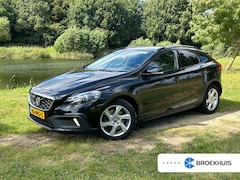 Volvo V40 Cross Country - 2.0 T4 Summum AWD | Uniek | 5 Cilinder | ACC | Standkachel | BLIS |