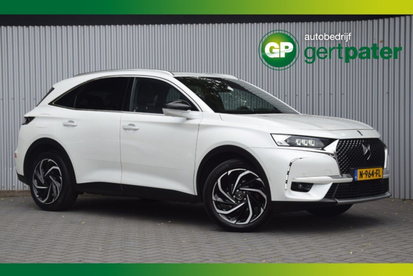 DS 7 Crossback - 1.6 225PK Rivoli Leer/Pano/Trekhaak/LED - AutoWereld.nl