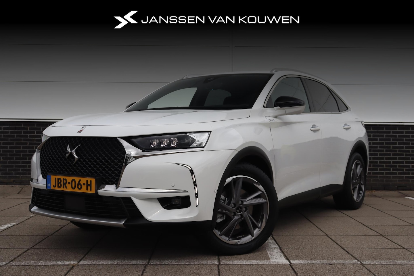 DS 7 Crossback - E-Tense Rivoli * 225PK * Stoelverwarming * Apple Carplay * Climate Control * - AutoWereld.nl