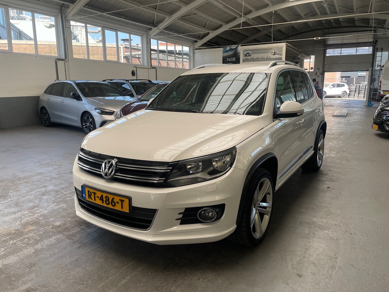 Volkswagen Tiguan - 1.4 TSI R Line - AutoWereld.nl