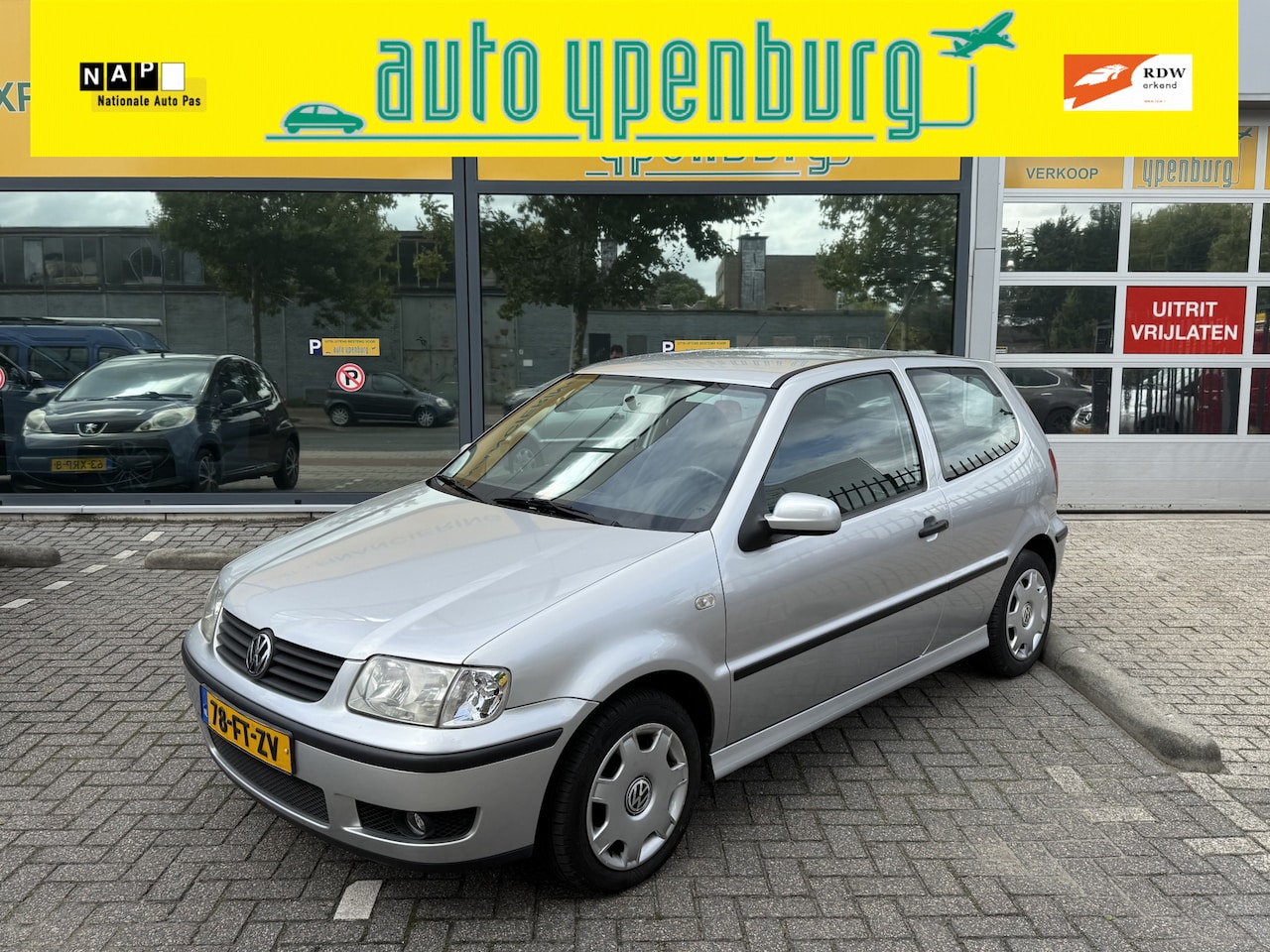 Volkswagen Polo - 1.4-16V Comfortline * AUTOMAAT * 141.963 KM * - AutoWereld.nl