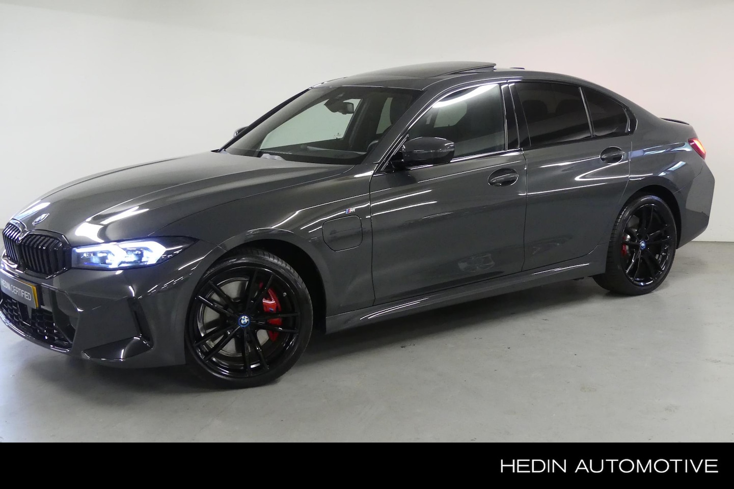 BMW 3-serie - 320e | M Sportpakket Pro | Entertainment Pack | Comfort Pack | Innovation Pack | Travel Pa - AutoWereld.nl