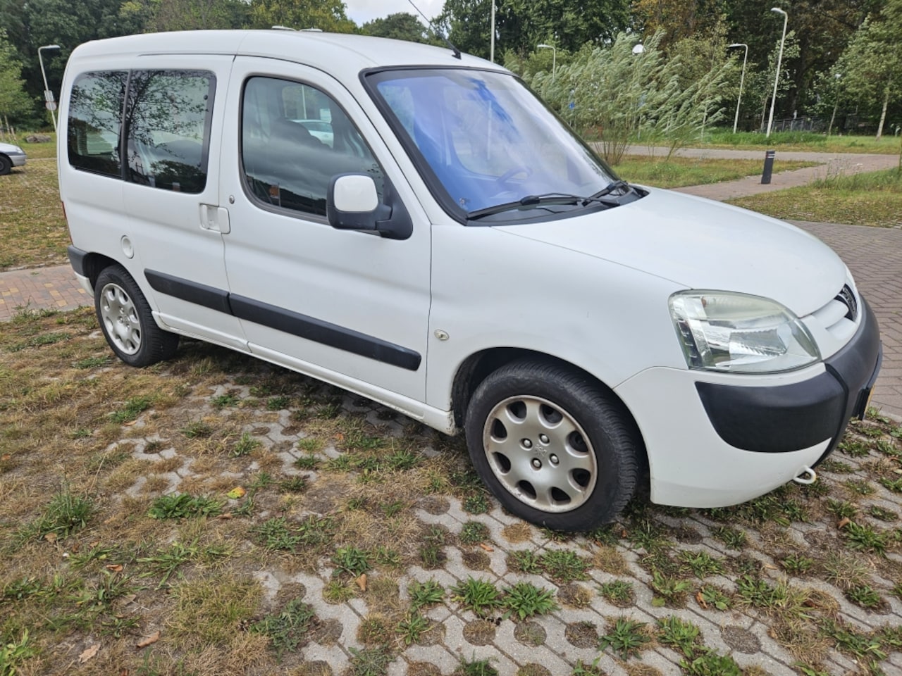 Peugeot Partner MPV - 1.6-16V XT 1.6-16V XT - AutoWereld.nl