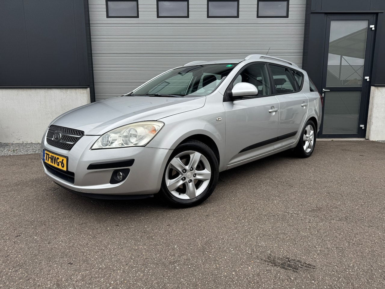 Kia Cee'd Sporty Wagon - 2.0 X-clusive / Leder / Cruise - AutoWereld.nl
