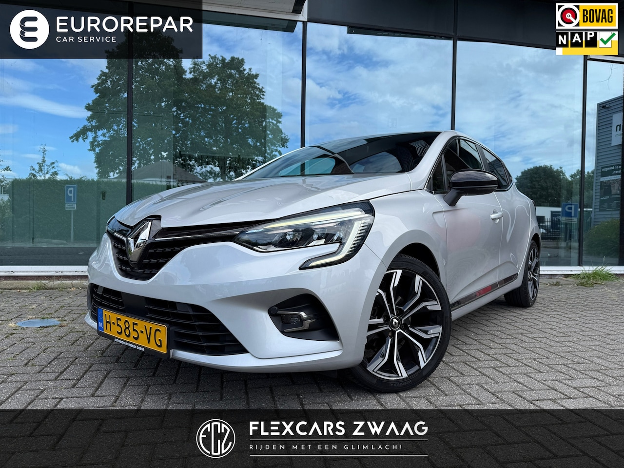 Renault Clio - 1.0 TCe Intens - LED - Climate - Navi - 17” LMV - Org.NL - AutoWereld.nl