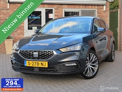 SEAT Leon - 1.5 eTSI Xcellence Business|Carplay|18inch|Sportstoelen|Sfeerverlichting