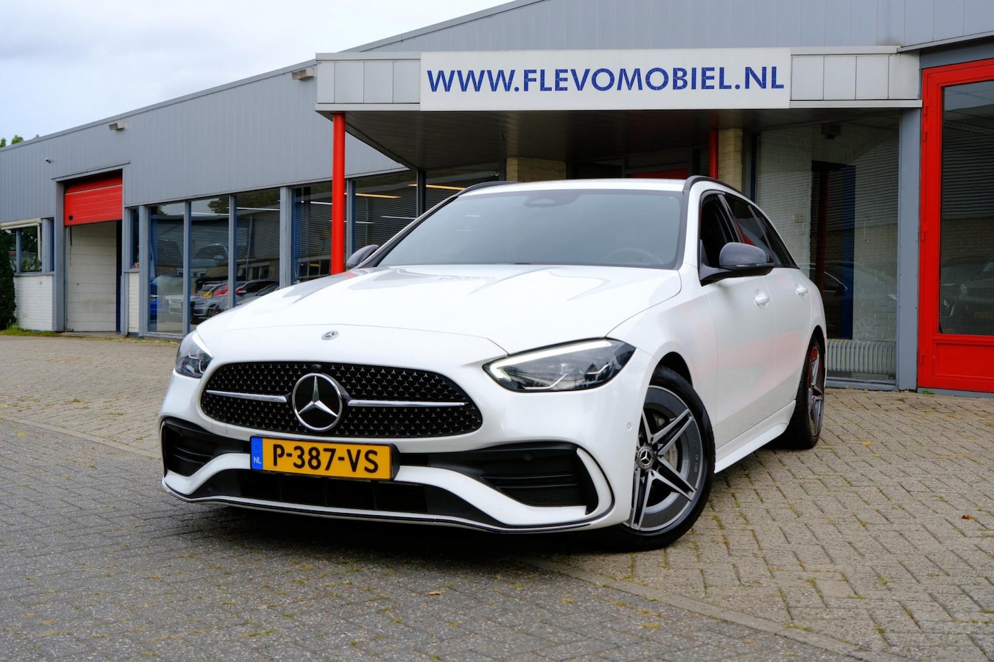Mercedes-Benz C-klasse Estate - 180 AMG Line Aut. LED|1e Eig|Ambiance-Light|Parkassist|Durmesterr - AutoWereld.nl