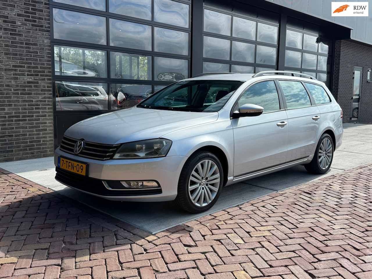 Volkswagen Passat - 1.4 TSI Comfortline BlueMotion | Navi | Clima | Cruise | - AutoWereld.nl