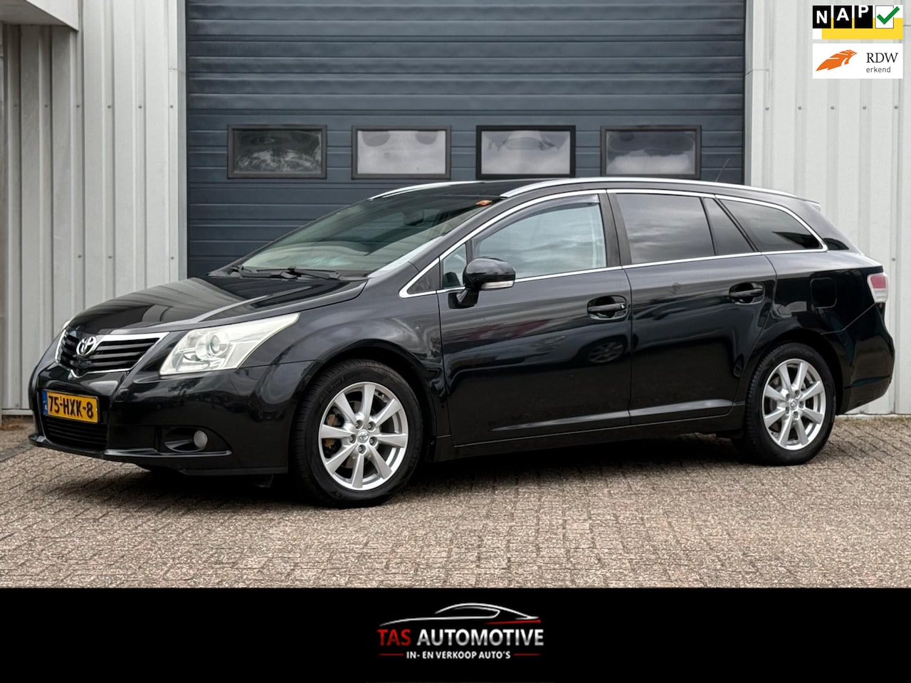 Toyota Avensis Wagon - 1.8 VVTi Panoramic Business Special 1.8 VVTi Panoramic Business Special - AutoWereld.nl