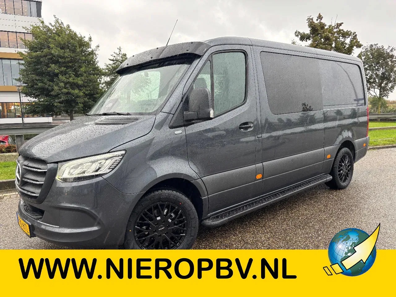 Mercedes-Benz Sprinter - 319CDI L2H1 Dubbelcabine 6+1 Pers Automaat Airco Cruisecontrol Led/Xenon 3500KG Trekhaak N - AutoWereld.nl