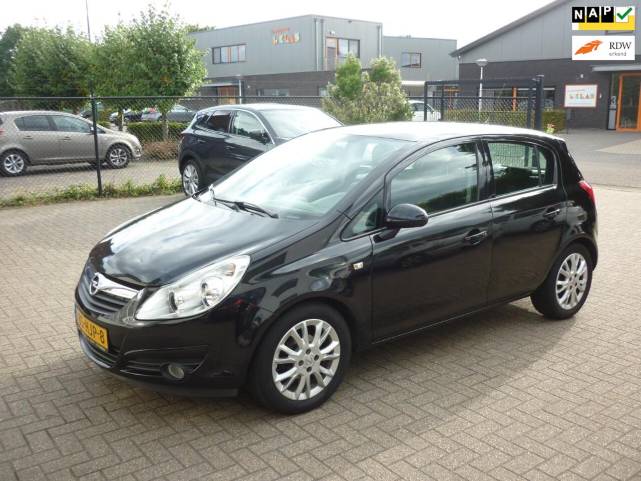 Opel Corsa - 1.4-16V Enjoy airco 5deurs leuke auto - AutoWereld.nl