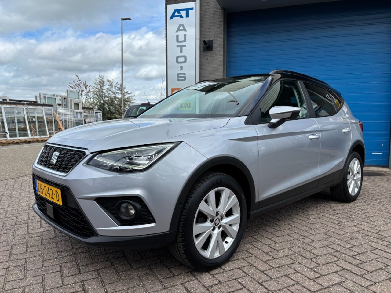SEAT Arona - 1.0 TSI STYLE B. INT - AutoWereld.nl