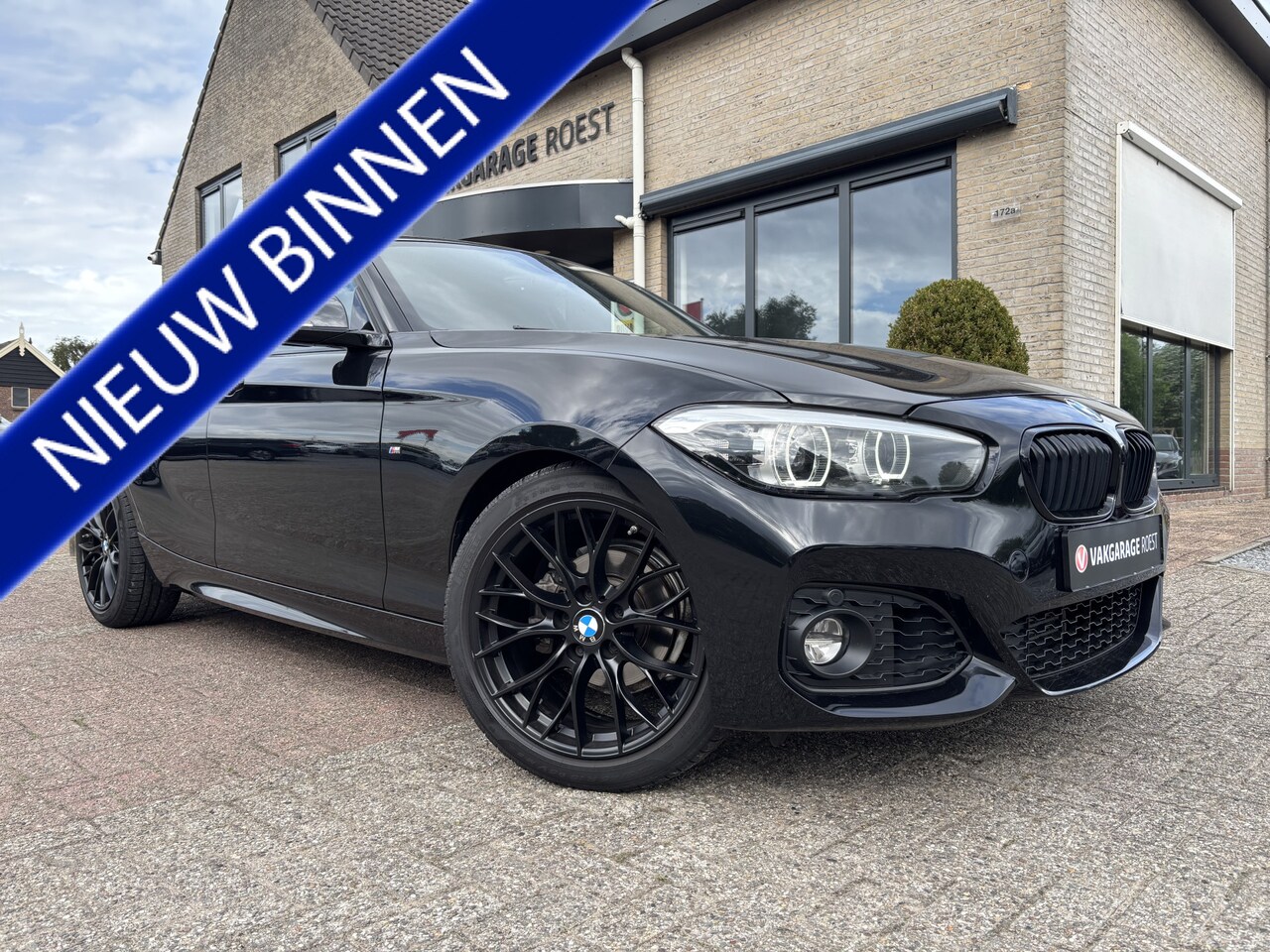 BMW 1-serie - 118i Edition M Sport Shadow High Executive Navigatie / Parkeersensors / Sportstoelen - AutoWereld.nl