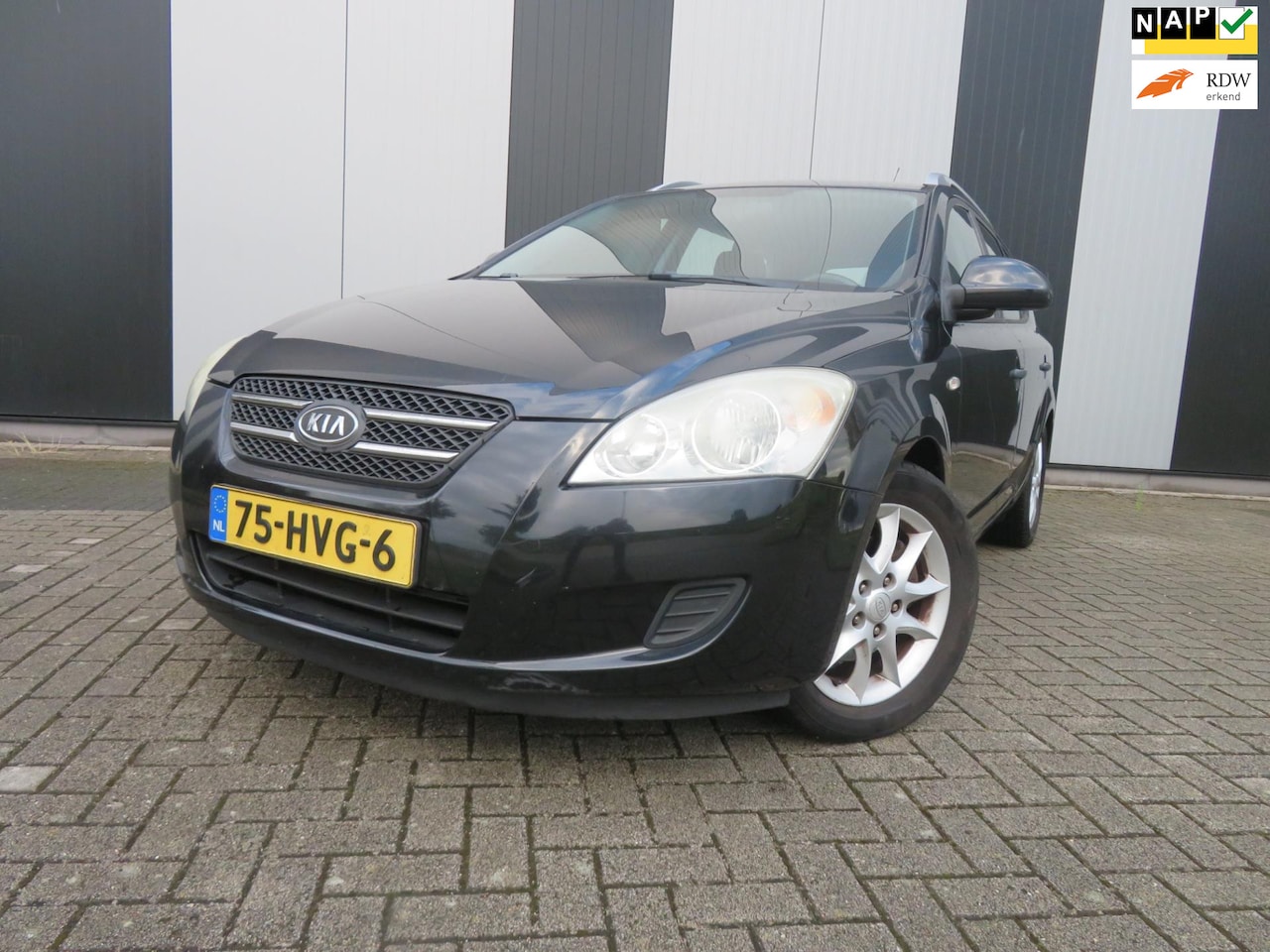 Kia Cee'd Sporty Wagon - 1.6 Fifteen ISG 1.6 Fifteen ISG - AutoWereld.nl