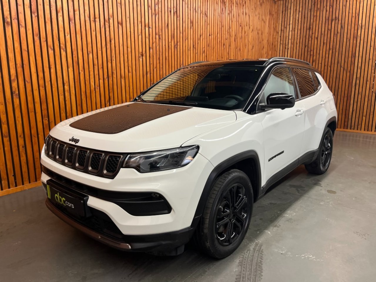 Jeep Compass - 4XE 240 PLUG-IN HYBRID ELECTRIC UPLAND AUTOMAAT - AutoWereld.nl