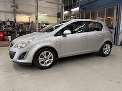 Opel Corsa - 1.2 Twinport 85pk 5d Berlin | Trekhaak | Airco | Cruise control | LM velgen | NAP | rijkla