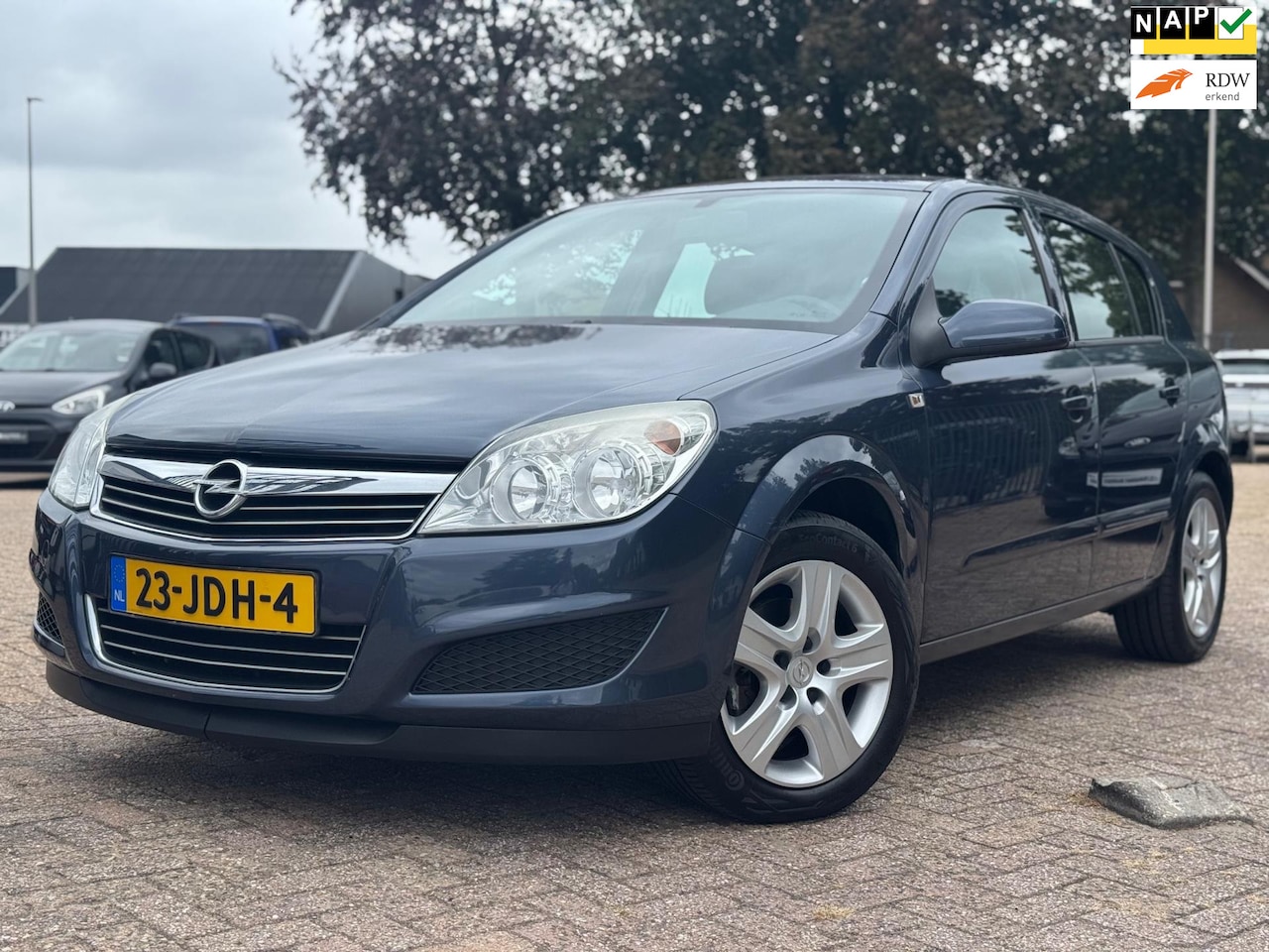 Opel Astra - 1.6 Executive NAVI NAP CRUISE CTRL APK - AutoWereld.nl
