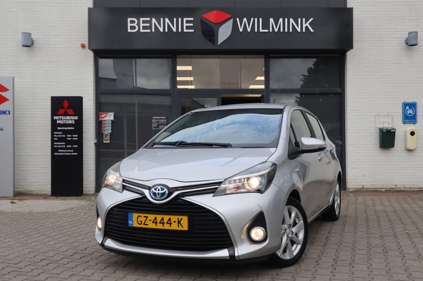 Toyota Yaris - 1.5 Hybrid Dynamic Trekhaak/Keyless/Camera - AutoWereld.nl
