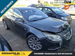 Opel Insignia - 2.0 T Executive Schade Exportprijs