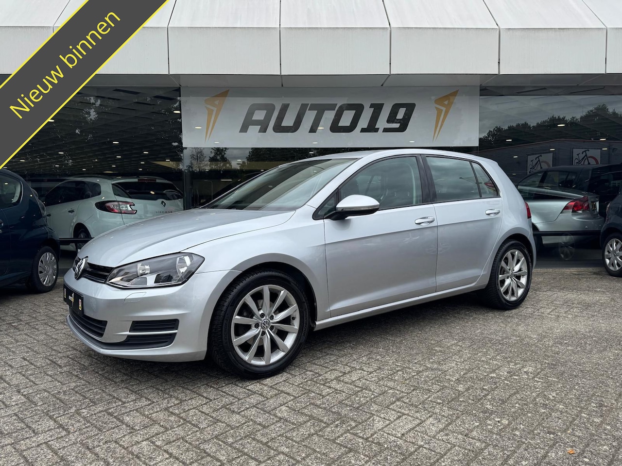 Volkswagen Golf - 1.2 TSI 81kW Business Premium - AutoWereld.nl