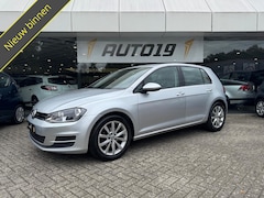 Volkswagen Golf - 1.2 TSI 81kW Business Premium