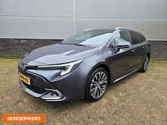 Toyota Corolla Touring Sports - Hybrid 140 First Edition Zeer compleet GERESERVEERD