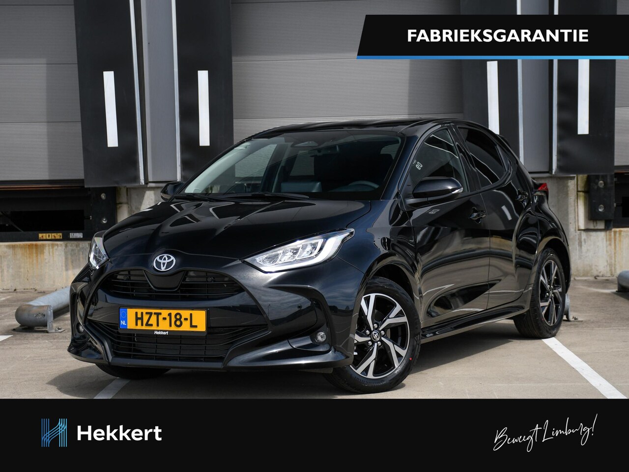 Toyota Yaris - Dynamic 1.5 Hybrid 115pk Automaat 16''LM | STOELVERW. VOOR | ADAPT. CRUISE | DAB | PDC + C - AutoWereld.nl